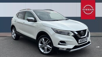 Nissan Qashqai 1.3 DiG-T N-Motion 5dr Petrol Hatchback